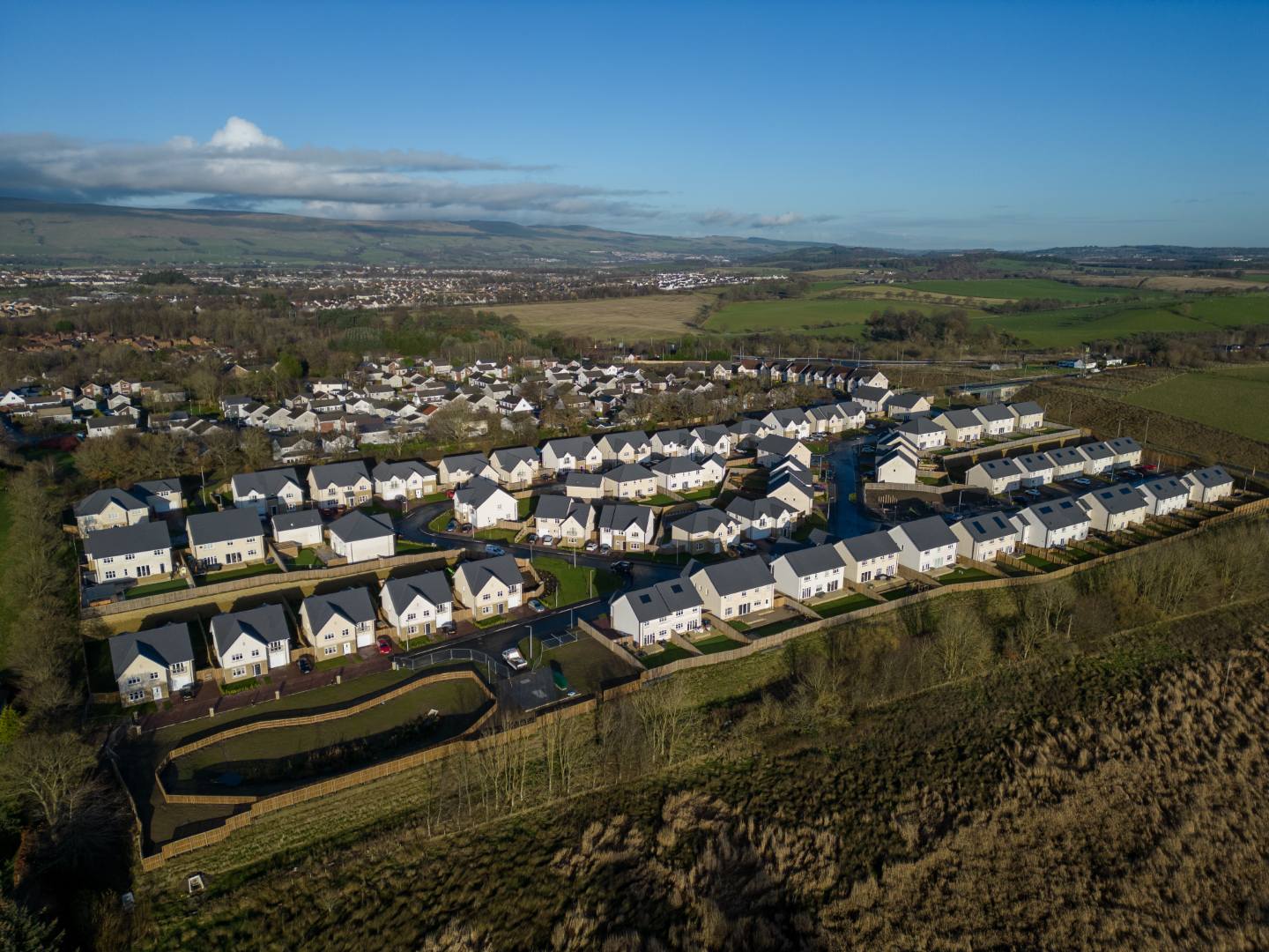 6788-082©McAteer-Large An aerial photograph of a housing development using Donaldson Timber Systems's products